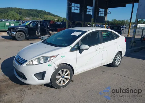 2011 Ford Fiesta Se z USA, uszkodzony, nr VIN 3FADP4BJ4BM223433